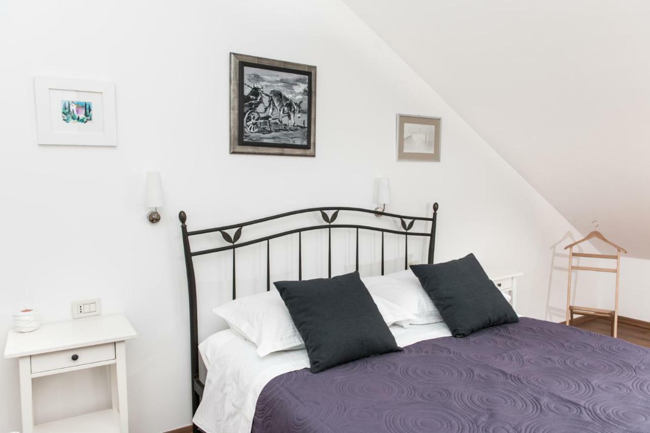 Old Stone In Historic Center With Heated Pool Makarska