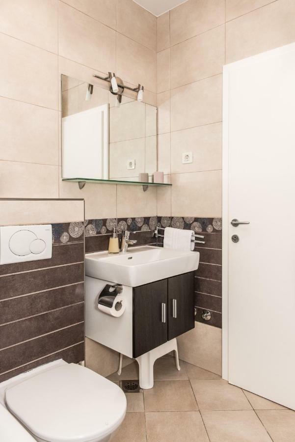Old Stone In Historic Center With Heated Pool Villa Makarska