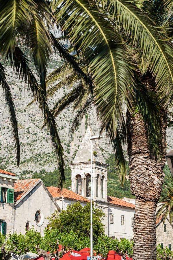 Old Stone In Historic Center With Heated Pool
