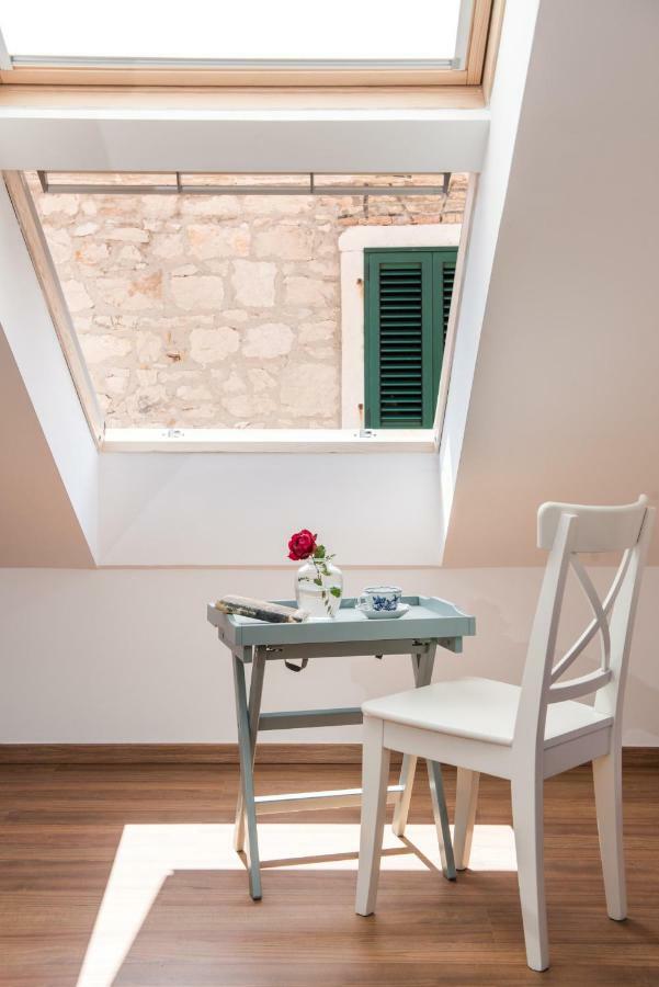 Villa Old Stone In Historic Center With Heated Pool Makarska